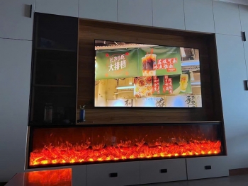 Cư dân D'Edge Thảo Điền review lò sưởi điện phòng khách